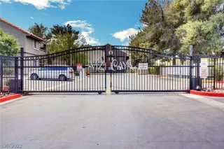 Photo #2: 2374574 Listing 