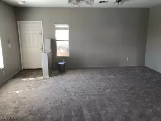 Photo #2: 2374583 Listing 