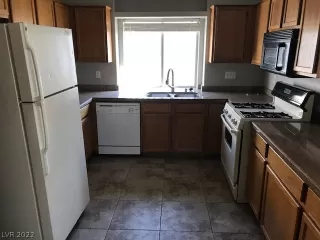 Photo #4: 2374583 Listing 