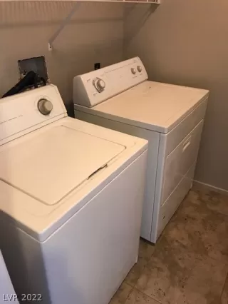 Photo #6: 2374583 Listing 