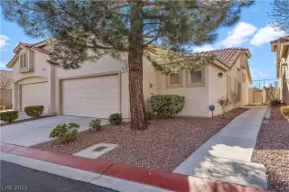 Photo #1: 2374599 Listing 