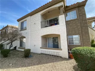 Photo #2: 2374612 Listing