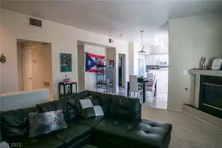 Photo #6: 2374612 Listing