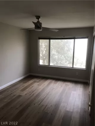 Photo #5: 2374658 Listing 