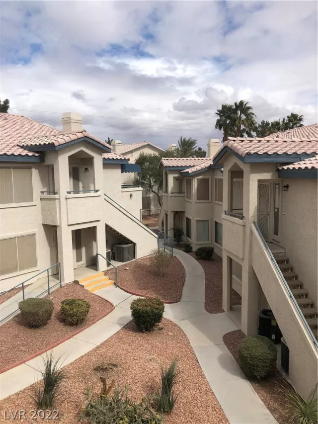 MLS: 2374668 Condo For Sale