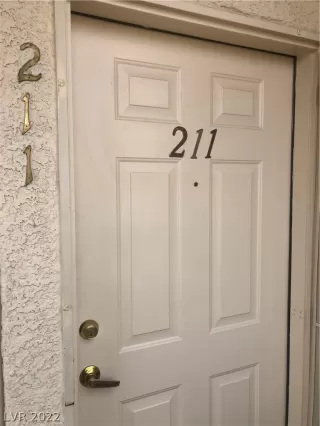 Photo #1: 2374668 Listing 