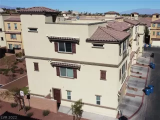 Photo #1: 2374736 Listing 