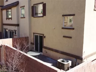 Photo #4: 2374736 Listing 