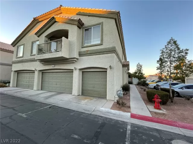 MLS: 2374768 Condo For Sale