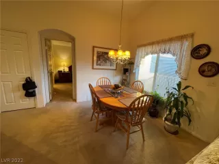 Photo #3: 2374768 Listing