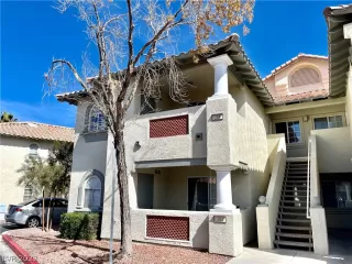 Photo #2: 2374780 Listing 