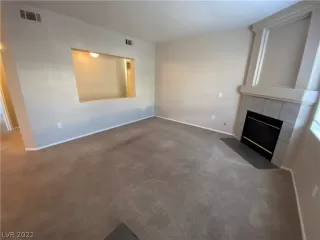 Photo #5: 2374806 Listing