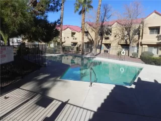 Photo #1: 2374819 Listing