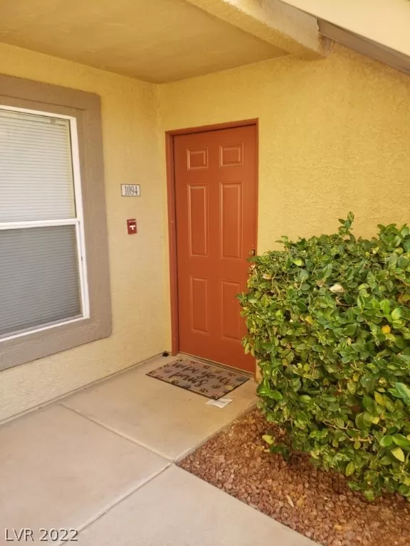 MLS: 2374912 Condo For Sale