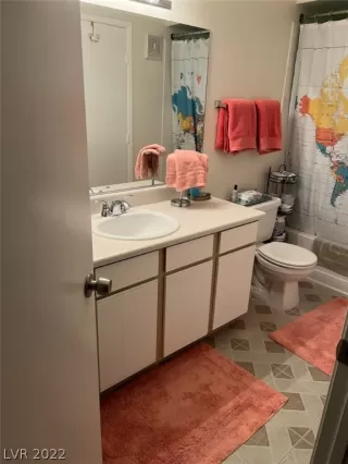 Photo #1: 2374912 Listing