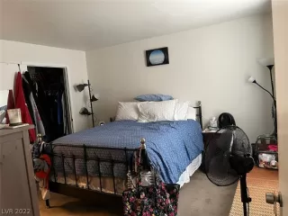 Photo #3: 2374912 Listing