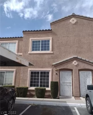 Photo #1: 2374915 Listing