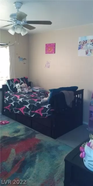 Photo #4: 2374915 Listing