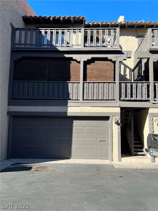 MLS: 2374918 Condo For Sale