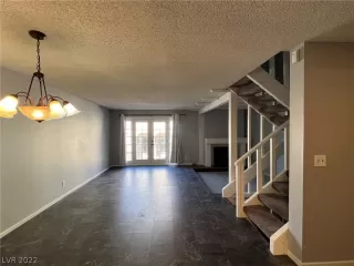 Photo #1: 2374918 Listing 