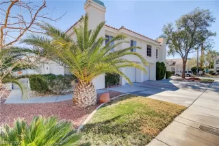 Photo #2: 2374964 Listing 