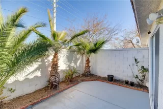 Photo #5: 2374964 Listing 