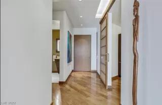 Photo #5: 2374992 Listing 