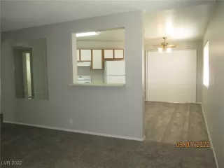 Photo #5: 2375020 Listing 