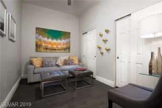 Photo #4: 2375045 Listing 