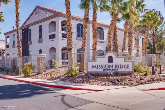 MLS: 2375049 Condo For Sale