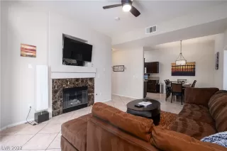 Photo #2: 2375049 Listing 