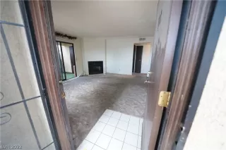 Photo #4: 2375076 Listing 