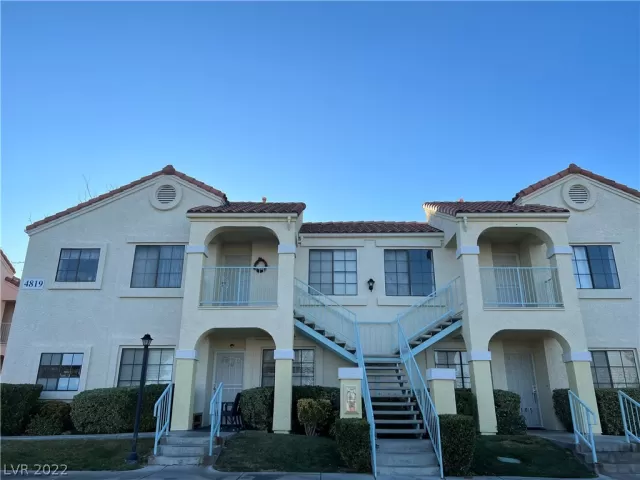 MLS: 2375079 Condo For Sale