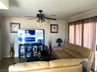 Photo #2: 2375079 Listing 