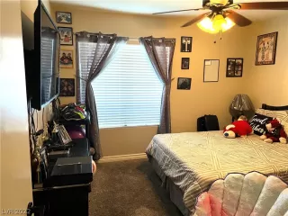 Photo #6: 2375079 Listing 