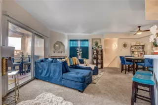 Photo #4: 2375081 Listing 