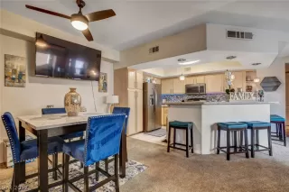 Photo #5: 2375081 Listing 