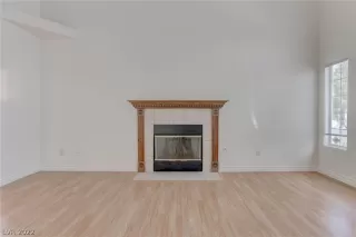 Photo #2: 2375127 Listing 