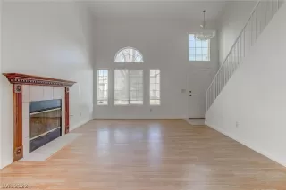 Photo #4: 2375127 Listing 