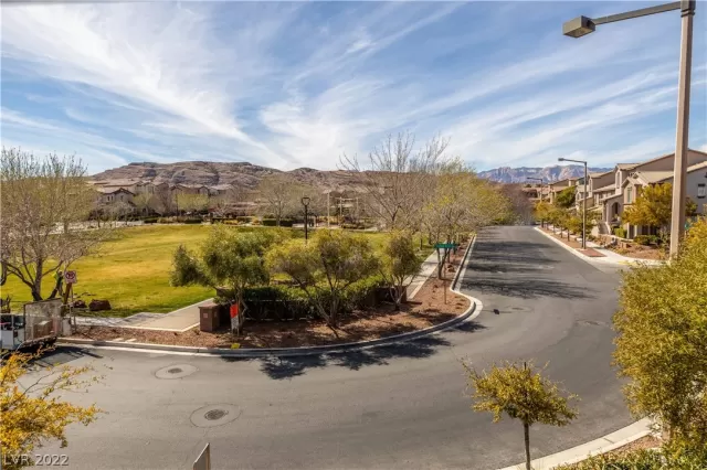 MLS: 2375200 Condo For Sale