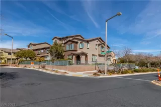 Photo #1: 2375200 Listing 