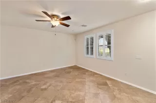 Photo #5: 2375200 Listing 