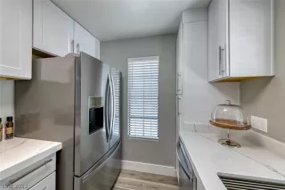 Photo #5: 2375209 Listing 