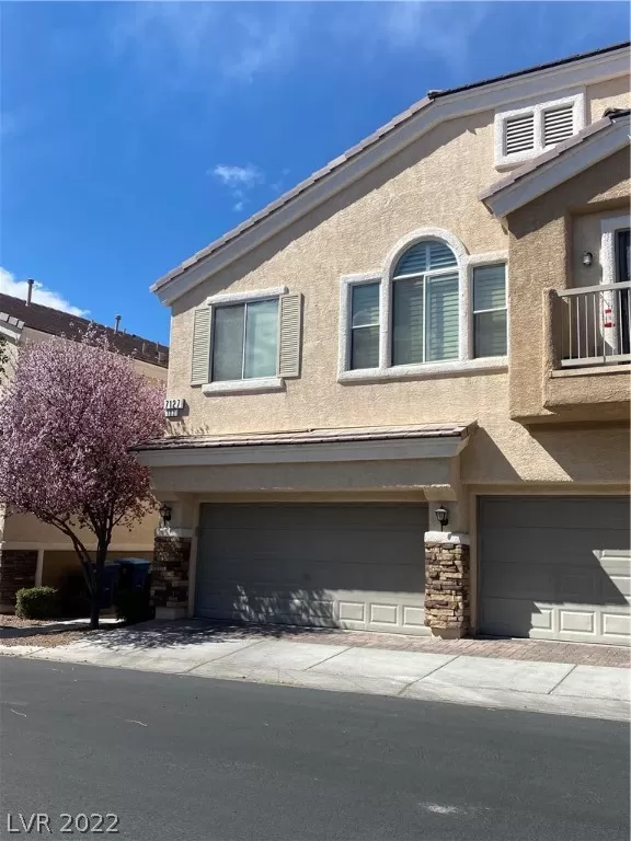 MLS: 2375232 Condo For Sale