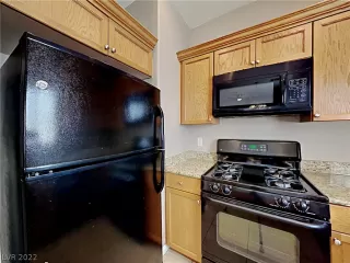 Photo #4: 2375245 Listing 