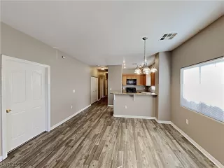 Photo #6: 2375245 Listing 