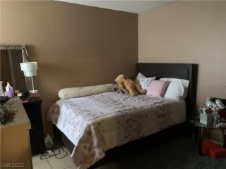 Photo #5: 2375247 Listing