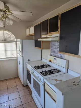 Photo #3: 2375257 Listing