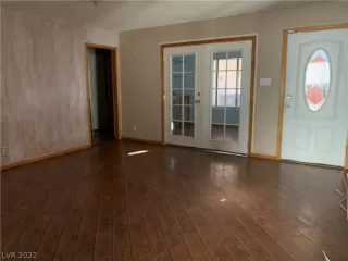 Photo #2: 2375272 Listing