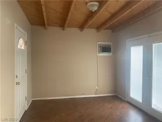 Photo #3: 2375272 Listing